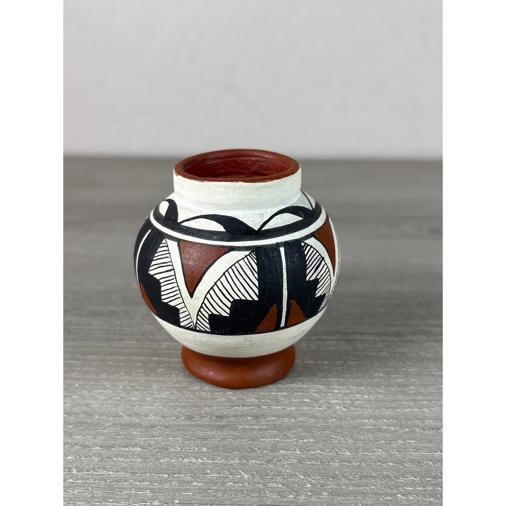 Vintage Miniature Hand Painted Southwestern Pottery Seed Pot Signed F.A. 2.5"